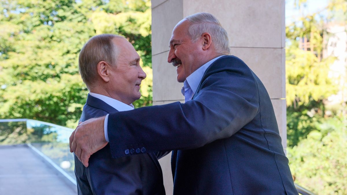 Rusko rozmístí v Bělorusku taktické jaderné zbraně. Putin se domluvil s Lukašenkem